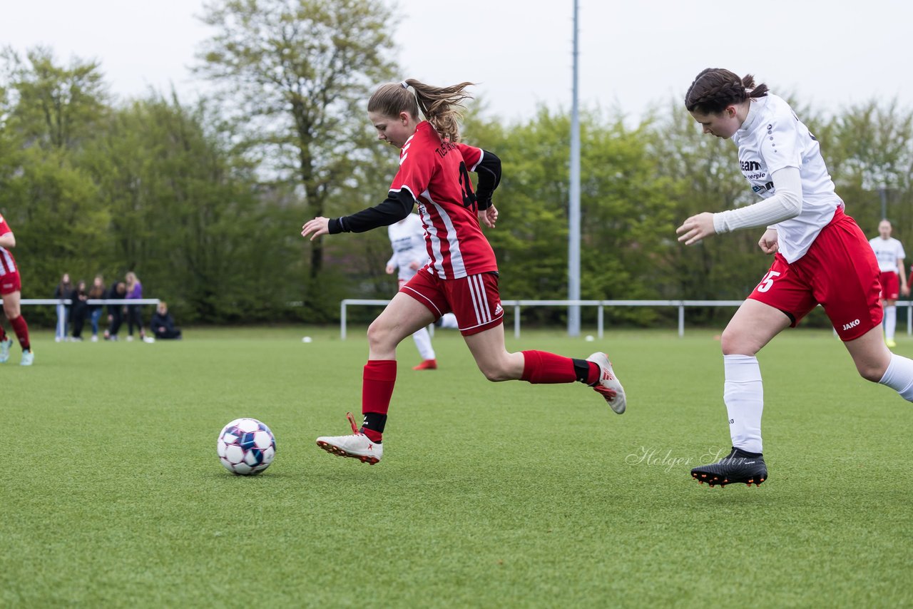 Bild 136 - wBJ SV Wahlstedt - TuS Tensfeld : Ergebnis: 0:0